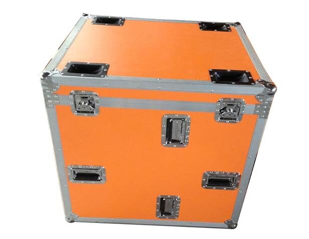 橙色铝合金航空箱